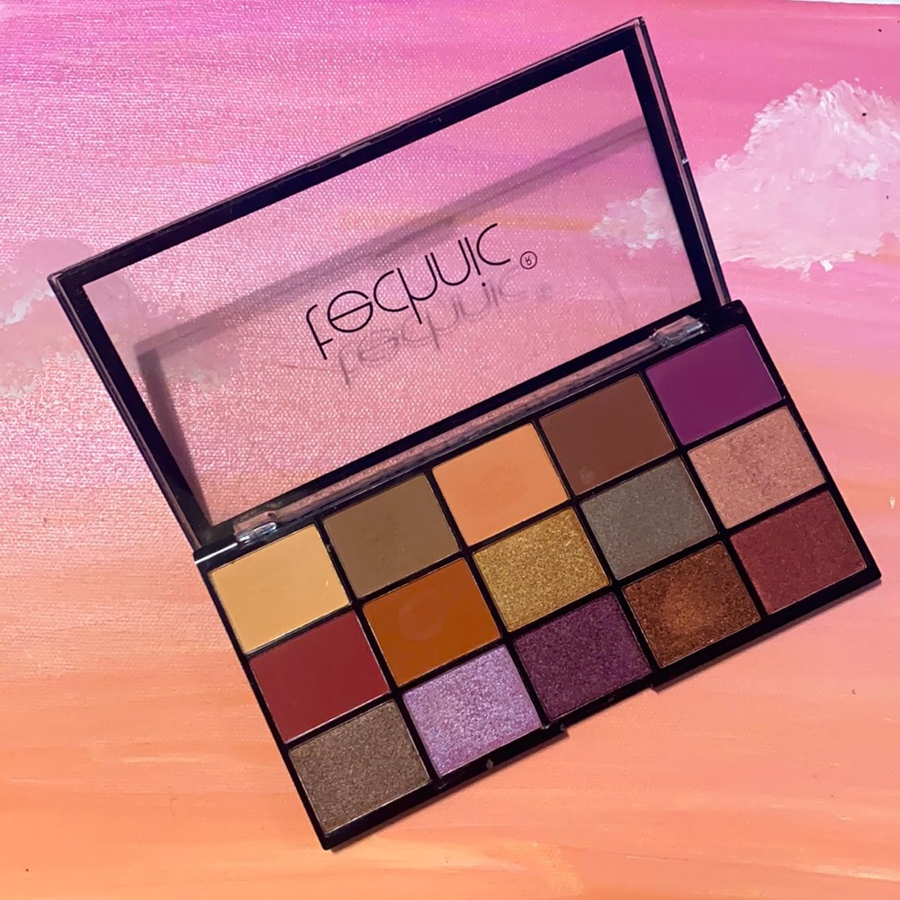 TECHNIC eyeshadow palette